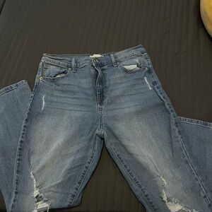 brand new jeans
size:11